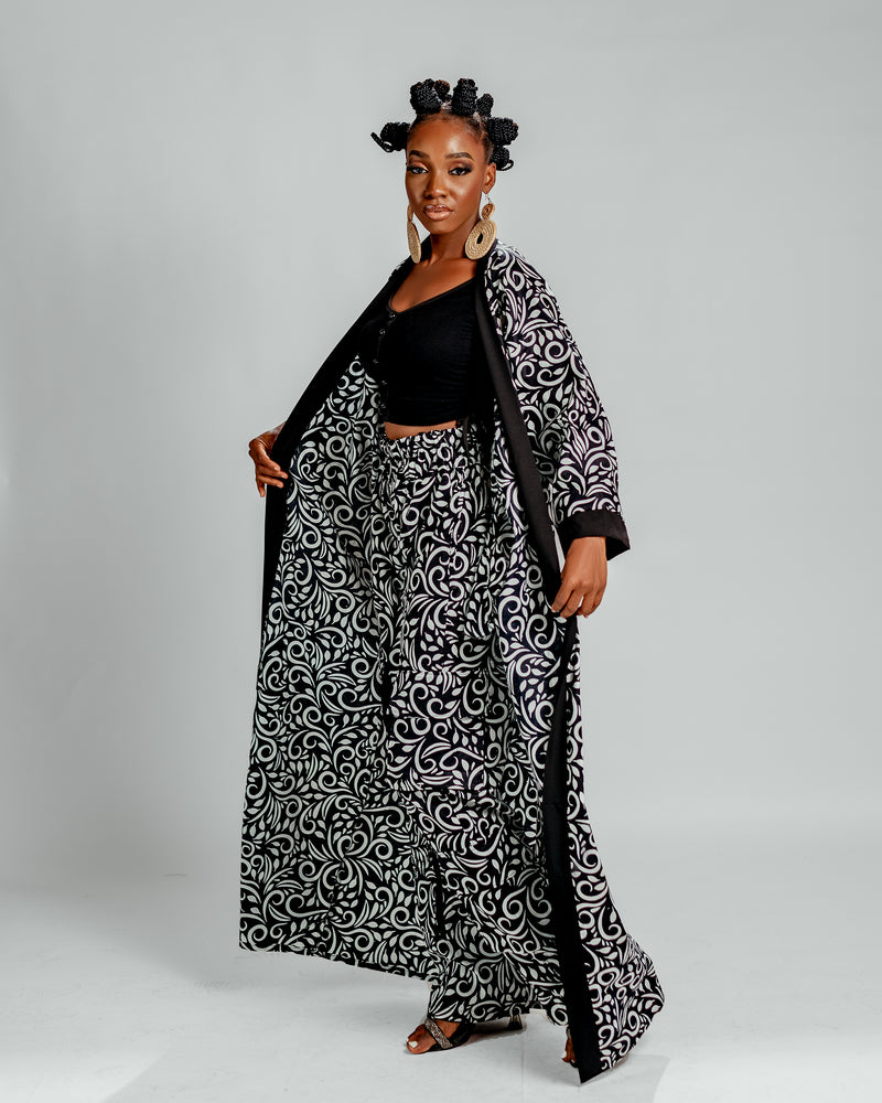 Jayden Long Kimono Jacket | Black and White Print