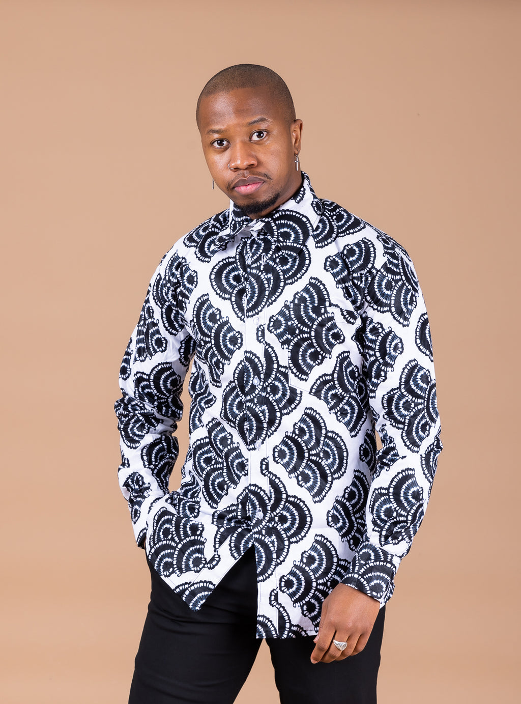 Smart Men Long-sleeved Shirt | Black and White African Print